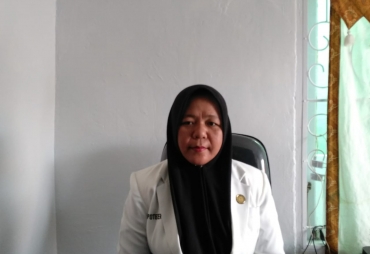 Bidang Advokasi dan Humas Pengurus Daerah Ikatan Apoteker Indonesia (PD IAI) Provinsi Bengkulu, Panti Yuniarti Z, S.Far, Apt,