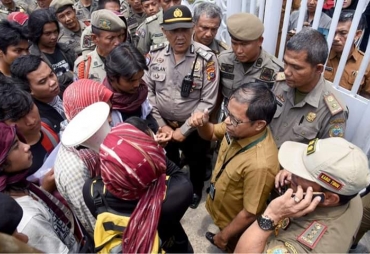 Wisata Halal Danau Toba Tidak Larang Babi AMPDT Unjuk Rasa