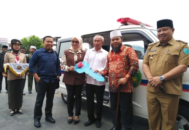 Pemkot Hibahkan 1 Unit Ambulance Ke Universitas Dehasen Bengkulu