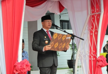  Inspektur Upacara Peringatan Hari Pahlawan