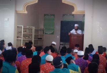 Walikota Bengkulu Ajak Santri Tinggal di Kediamannya