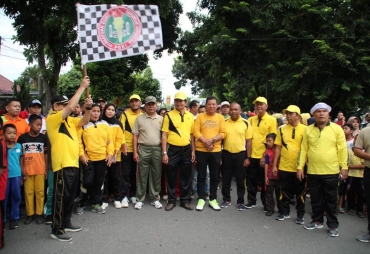 HUT PGRI dan HGN Pemkab Labuhanbatu Gelar Jalan Santai 
