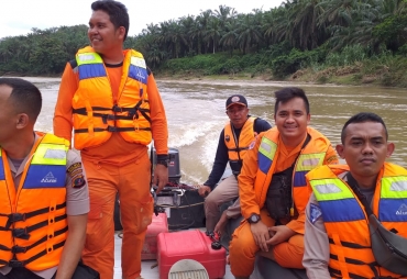 Tim SAR Sisir Aliran Sungai Bilah