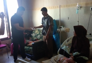 Syofyan Akmal berbagi dengan sesama