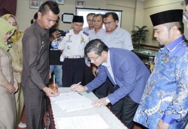 Penandatanganan nota kesepakatan (MoU) dengan PT. Cemindo Gemilang