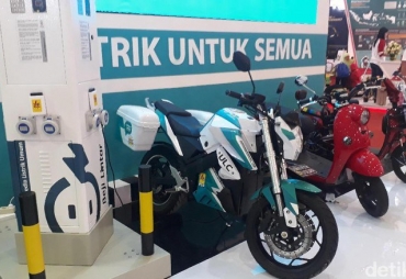 Motor dan Gerobak Listrik Mejeng di IDB Expo
