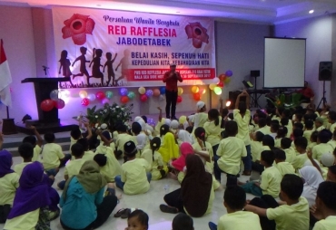 PWB Red Raflesia Jabodetabek Peduli Anak Yatim