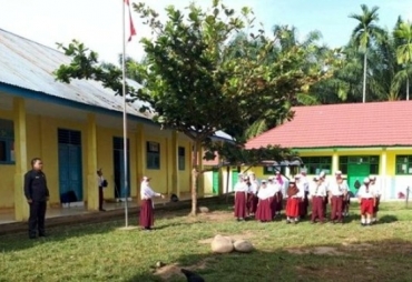 Ketua DPRD Benteng menjadi Inspektur Upacara