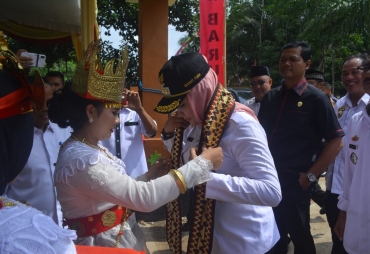 Penyambutan Bupati Tuba