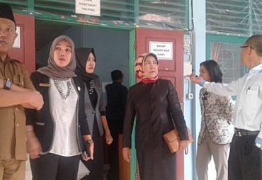 Tampak Anggota DPRD Benteng melalukan sidak 