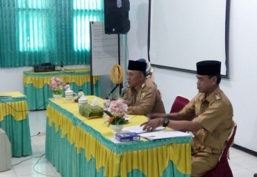 Novian Andusti memberikan Materi berkaitan dengan perjalanan karirnya mulai dari pengalaman sebelum hingga dilantik sebagai Sekretaris Daerah Provinsi Bengkulu