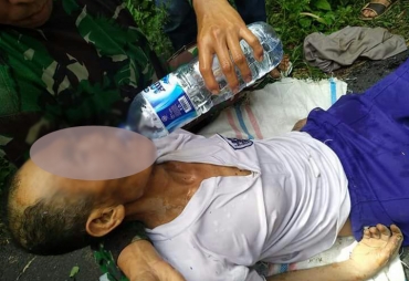 Pria paruh baya yang dilihat warga saat berada di lokasi.