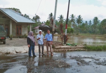 Kadis PUPR Tinjau Jalan Suka Bumi